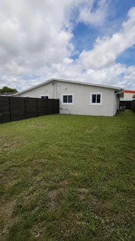 130 NW 57th Street Oakland Park FL 33309