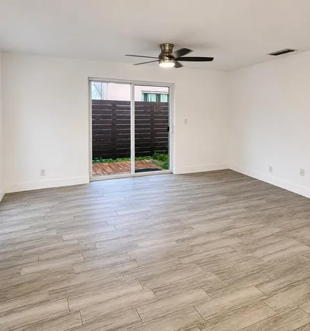 130 NW 57th Street Oakland Park FL 33309