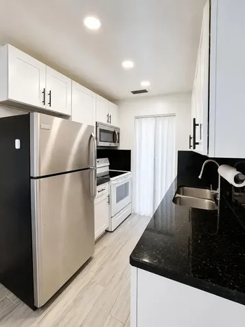 130 NW 57th Street Oakland Park FL 33309
