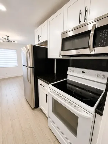 130 NW 57th Street Oakland Park FL 33309