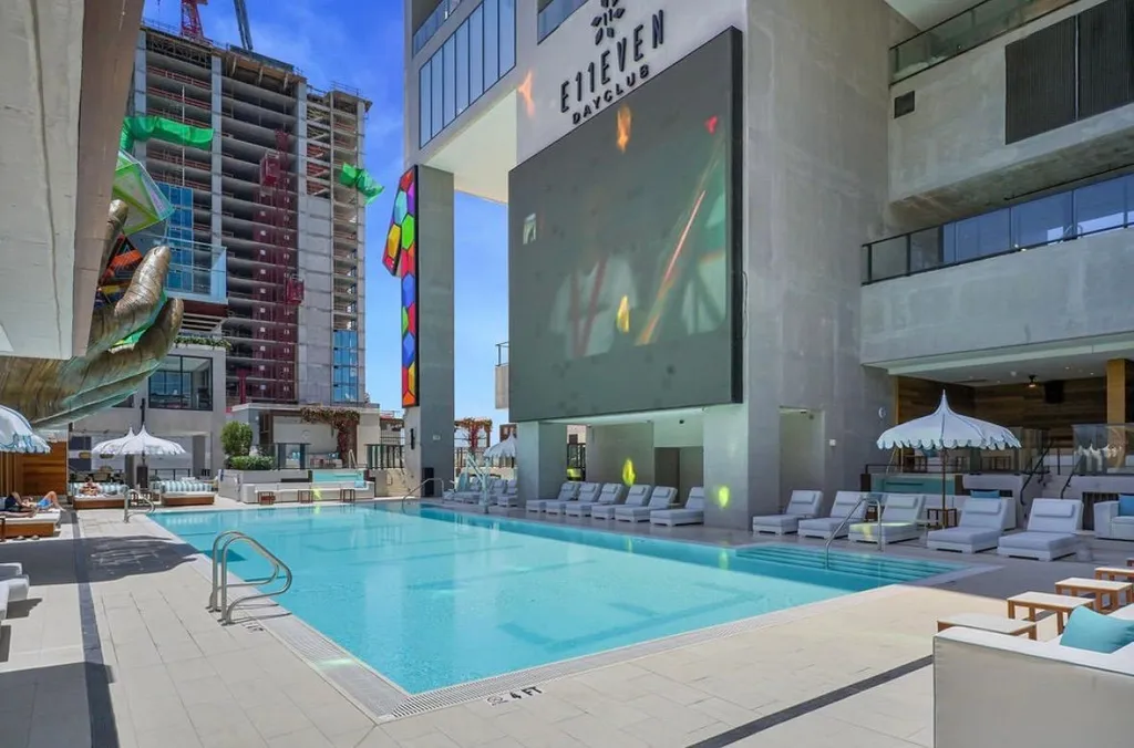 20 NE 11th Street Miami FL 33132