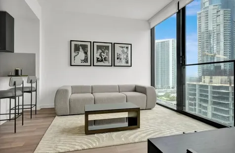 20 NE 11th Street Miami FL 33132