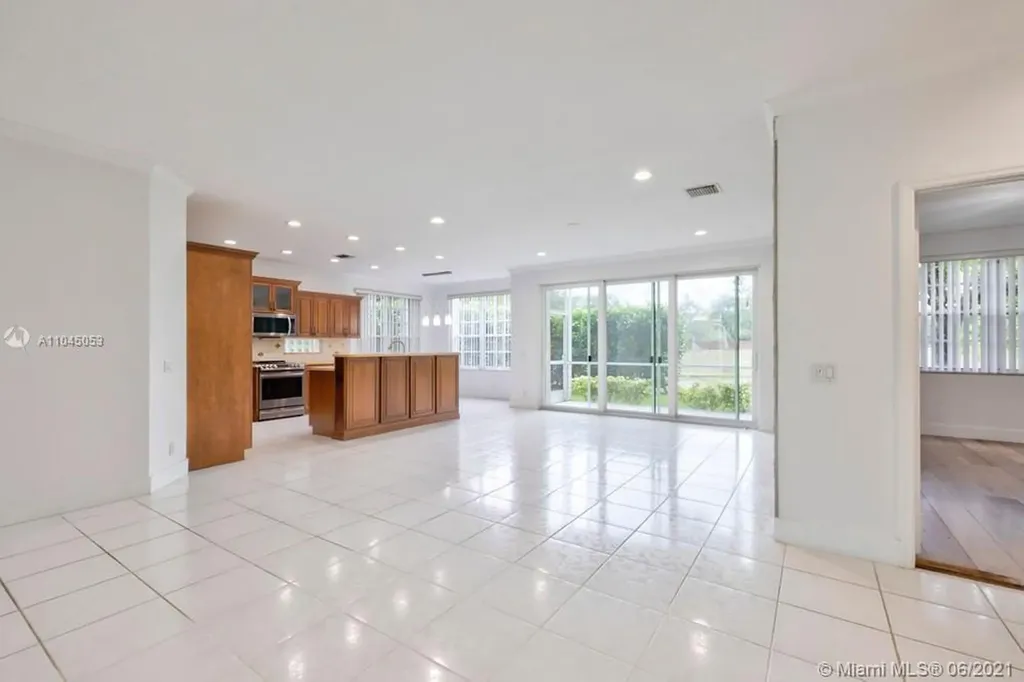 12375 NW 10th Drive Coral Springs FL 33071