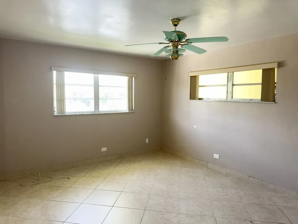 1501 E Arthur Street Hollywood FL 33020