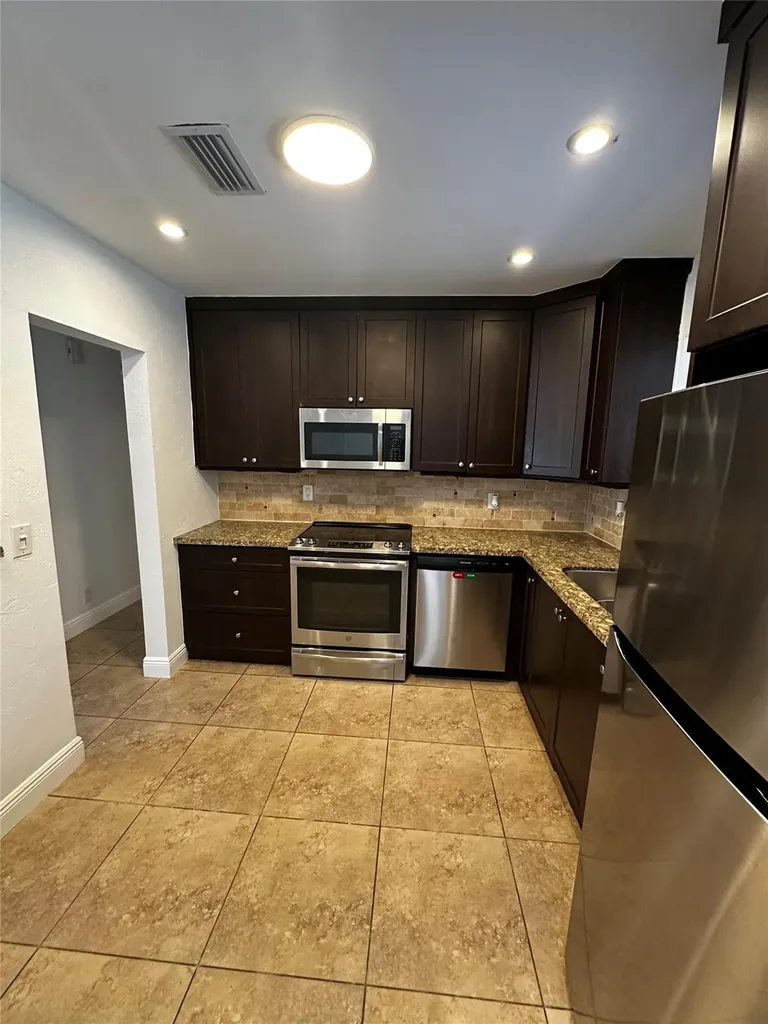 230 NE 21st Street Boca Raton FL 33431