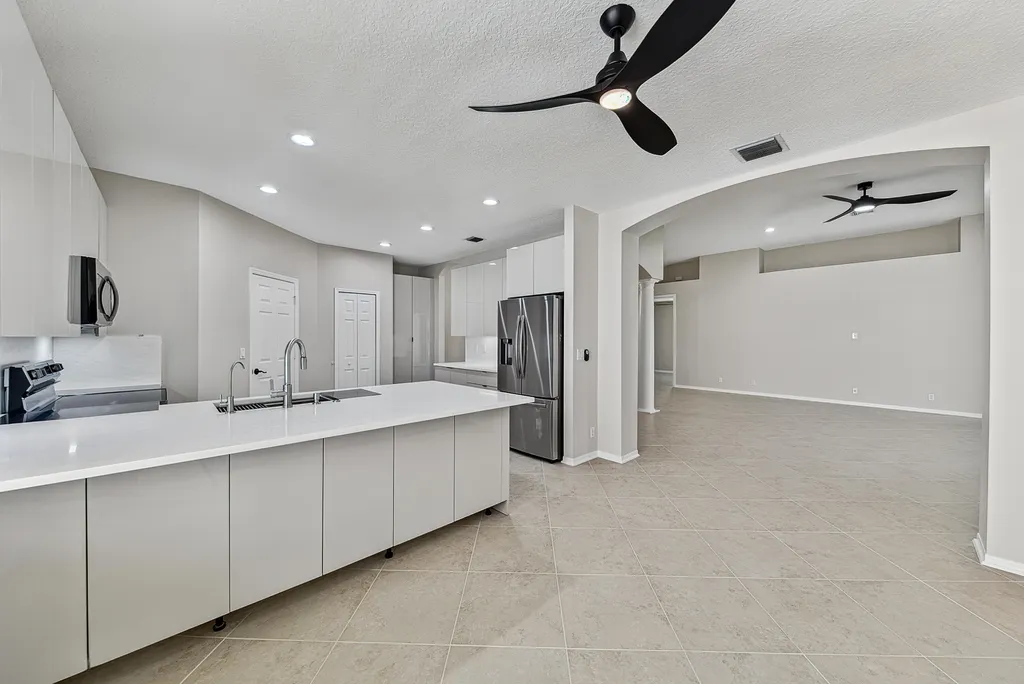 12325 Cascades Pointe Drive Boca Raton FL 33428
