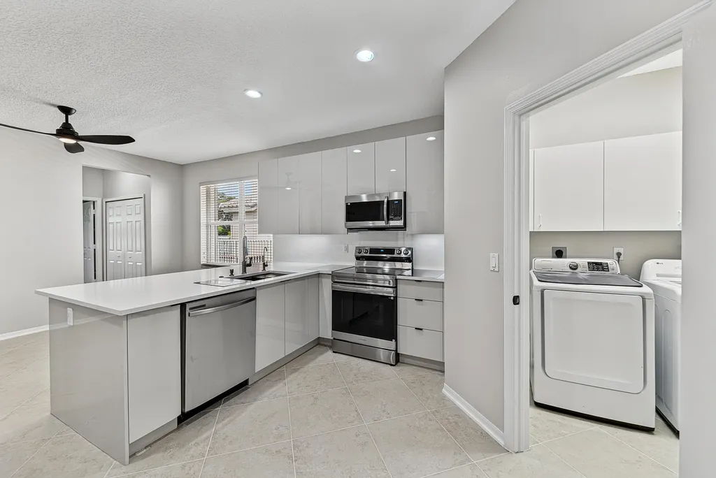 12325 Cascades Pointe Drive Boca Raton FL 33428
