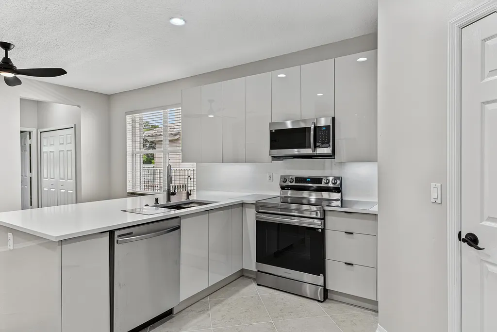 12325 Cascades Pointe Drive Boca Raton FL 33428