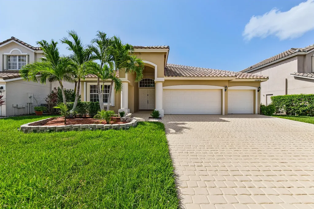 12325 Cascades Pointe Drive Boca Raton FL 33428