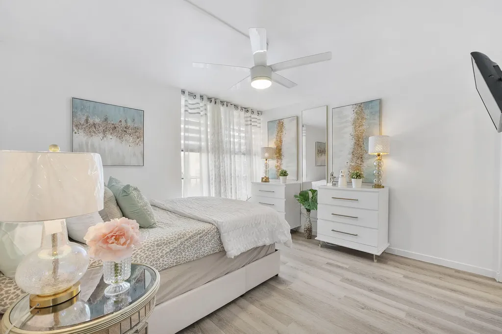 13 Royal Palm Way Boca Raton FL 33432