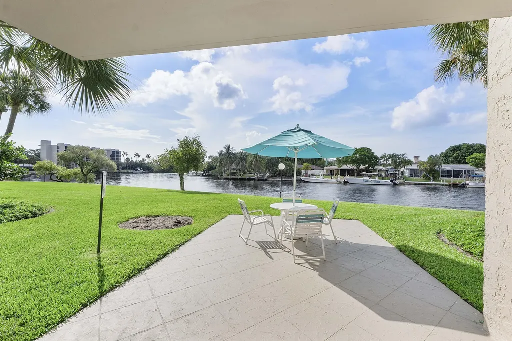 13 Royal Palm Way Boca Raton FL 33432
