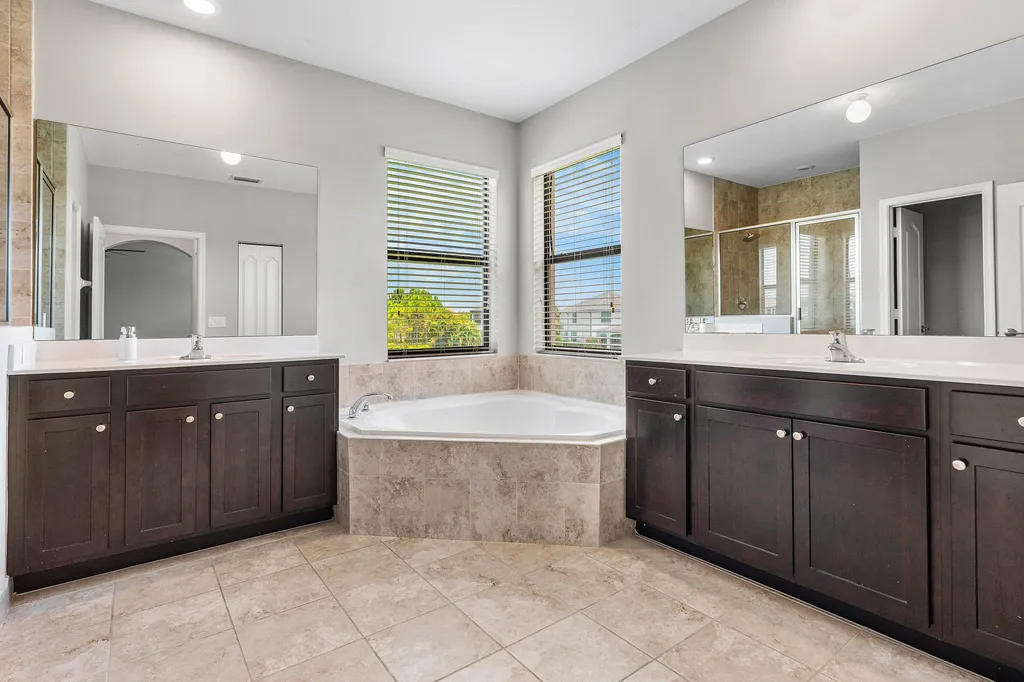 5428 Sandbirch Way Lake Worth FL 33463