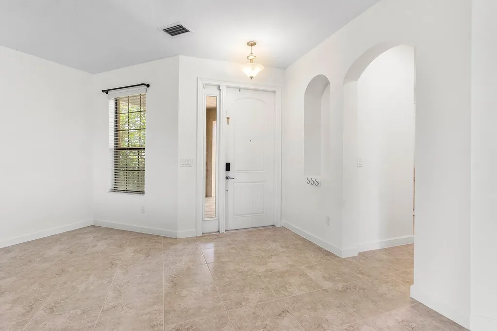 5428 Sandbirch Way Lake Worth FL 33463