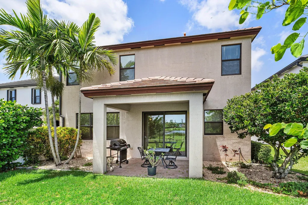 5428 Sandbirch Way Lake Worth FL 33463