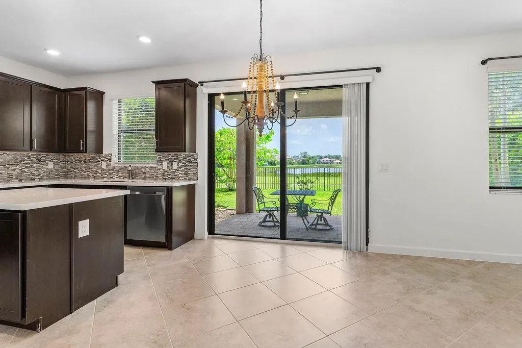 5428 Sandbirch Way Lake Worth FL 33463