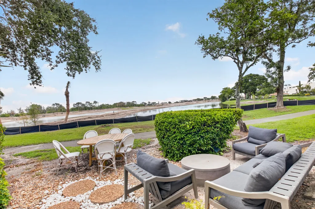 403 Bridgewood Court Boca Raton FL 33434