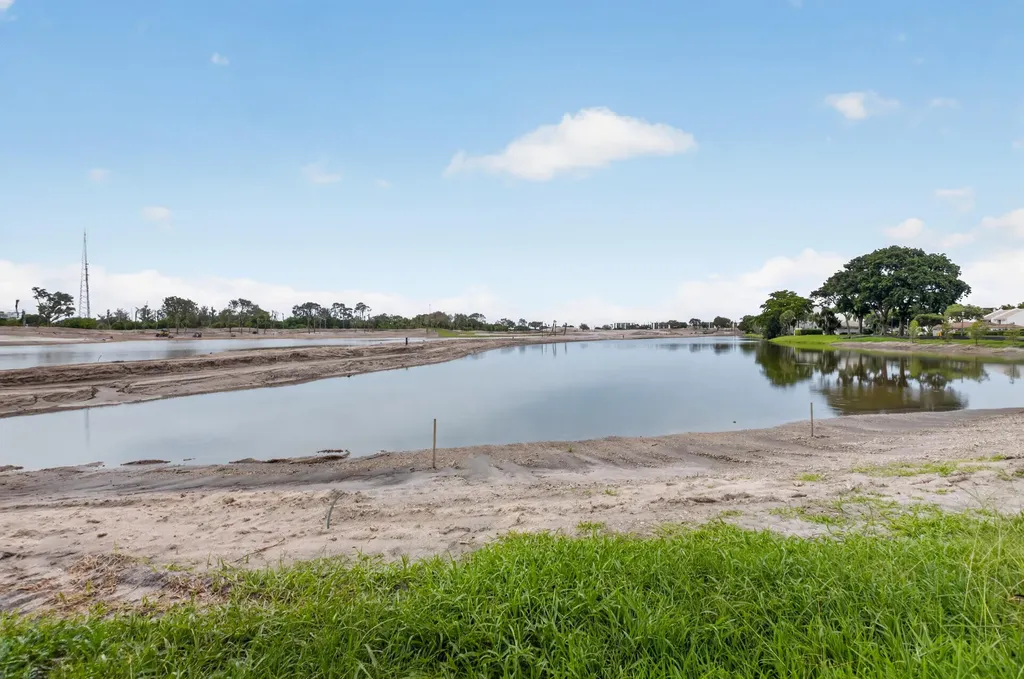 403 Bridgewood Court Boca Raton FL 33434