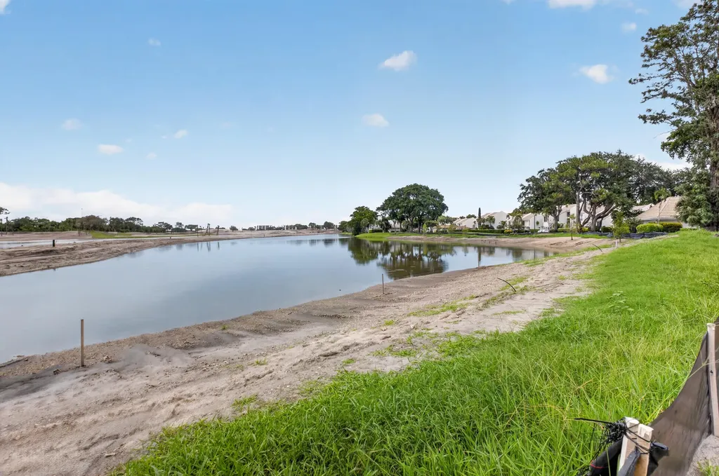 403 Bridgewood Court Boca Raton FL 33434