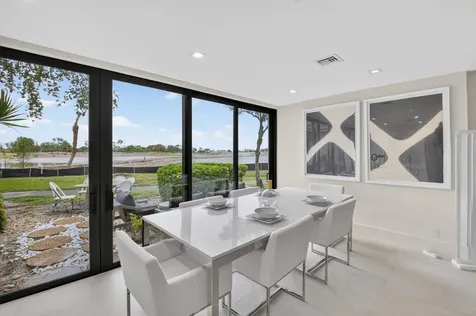 403 Bridgewood Court Boca Raton FL 33434