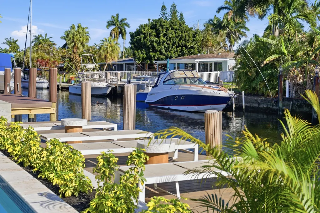 1308 Avocado Isle Fort Lauderdale FL 33315