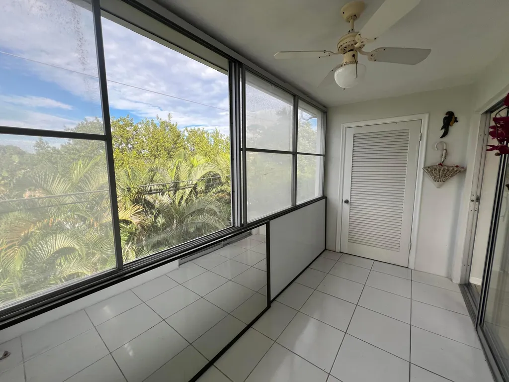 2840 Cynthia Lane Lake Worth Beach FL 33461