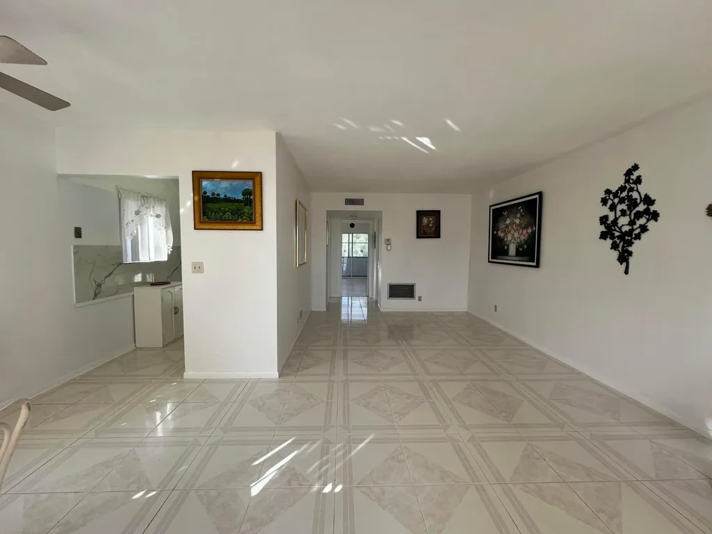 2840 Cynthia Lane Lake Worth Beach FL 33461