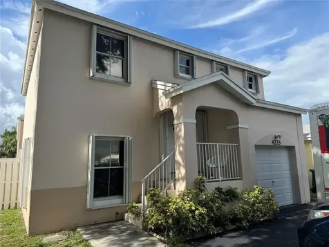 4235 SW 72nd Way Davie FL 33314