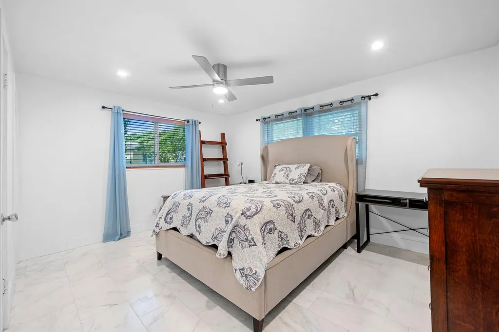 5288 SW 92nd Terrace Cooper City FL 33328