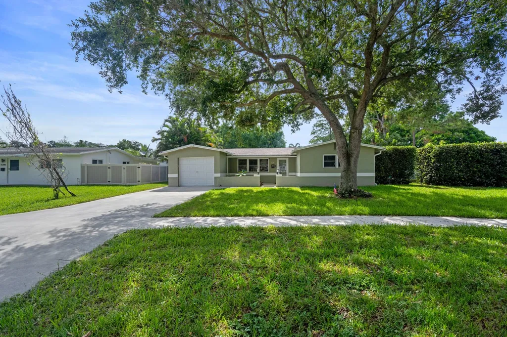 5288 SW 92nd Terrace Cooper City FL 33328