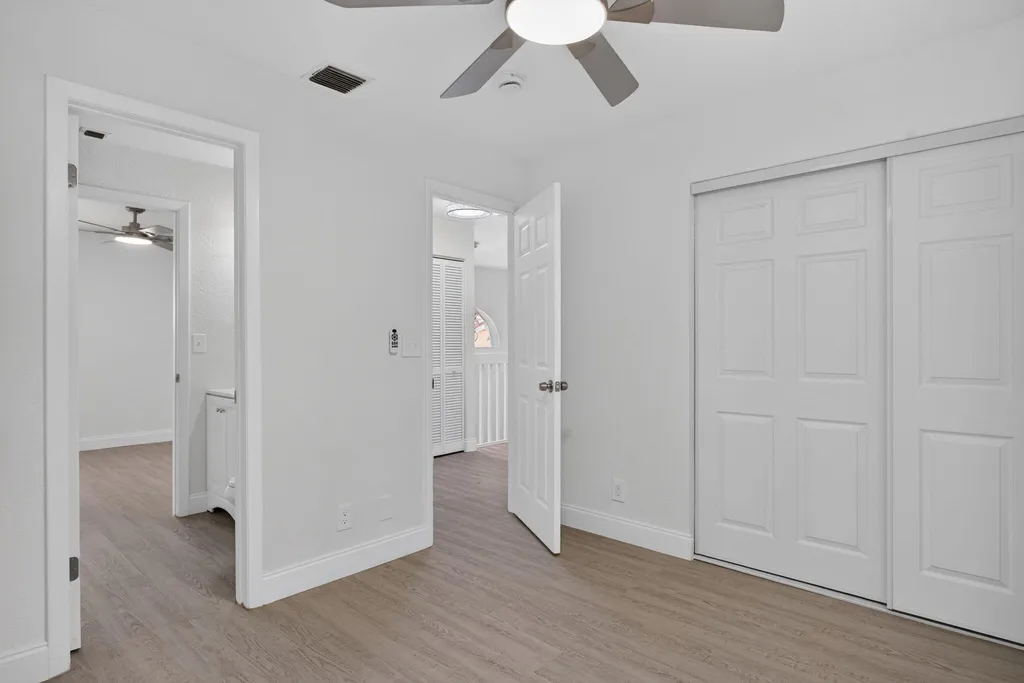 11451 Lakeview Drive Coral Springs FL 33071