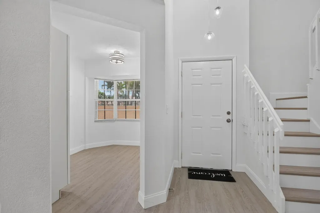 11451 Lakeview Drive Coral Springs FL 33071