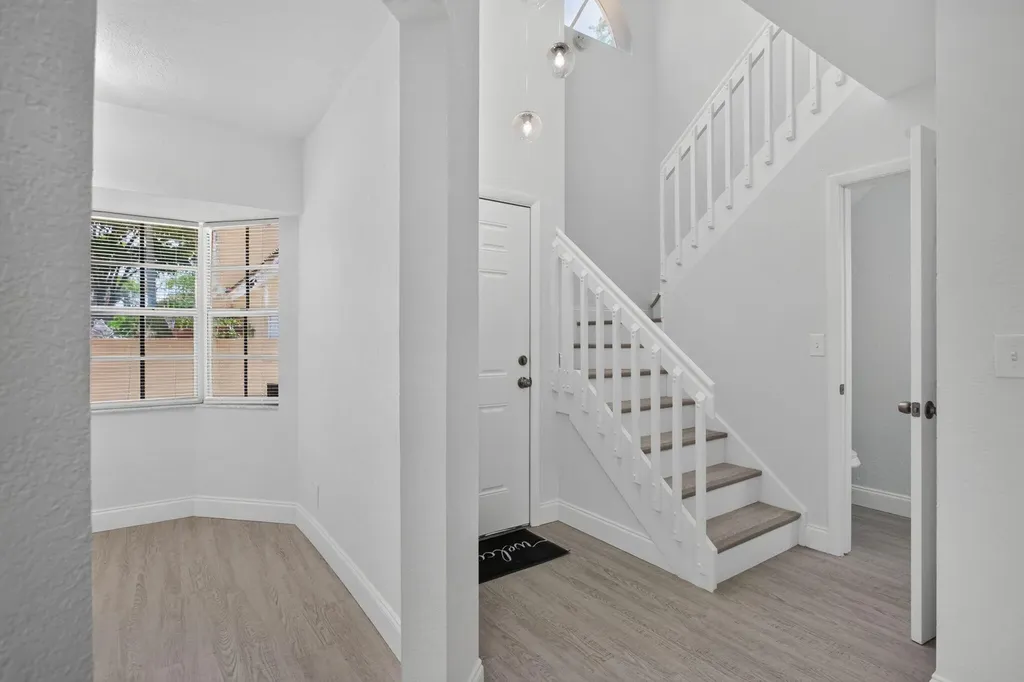 11451 Lakeview Drive Coral Springs FL 33071