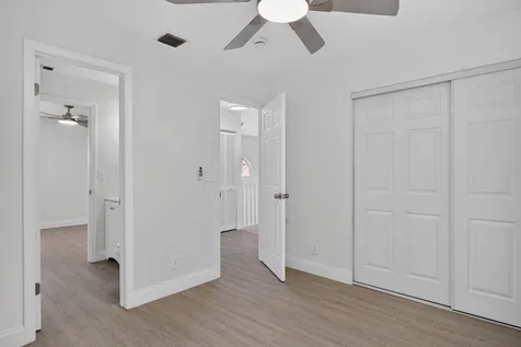 11451 Lakeview Drive Coral Springs FL 33071