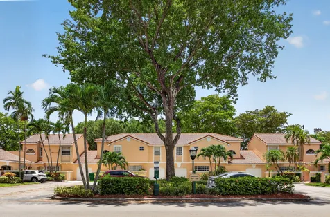 11451 Lakeview Drive Coral Springs FL 33071