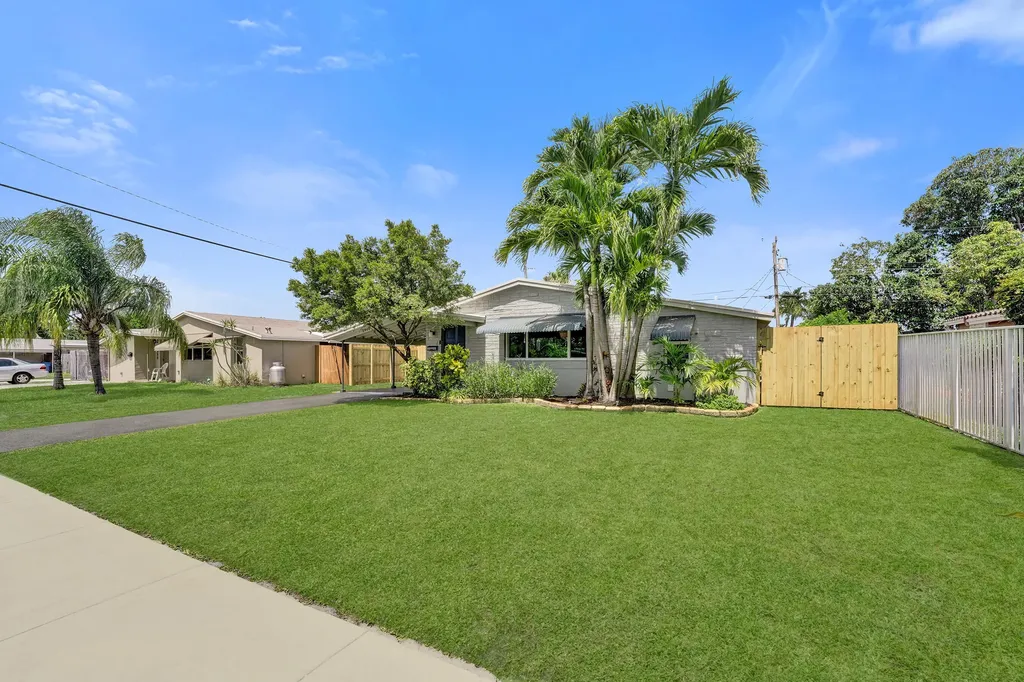 5940 NE 2nd Avenue Oakland Park FL 33334
