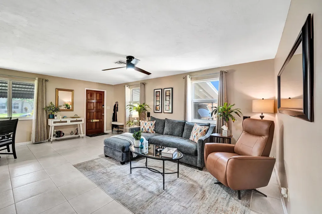 5940 NE 2nd Avenue Oakland Park FL 33334