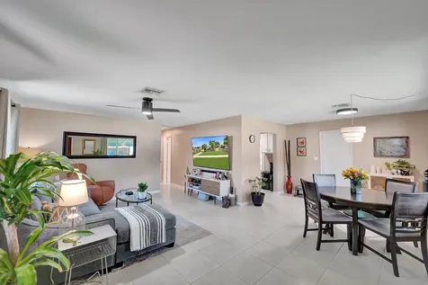 5940 NE 2nd Avenue Oakland Park FL 33334