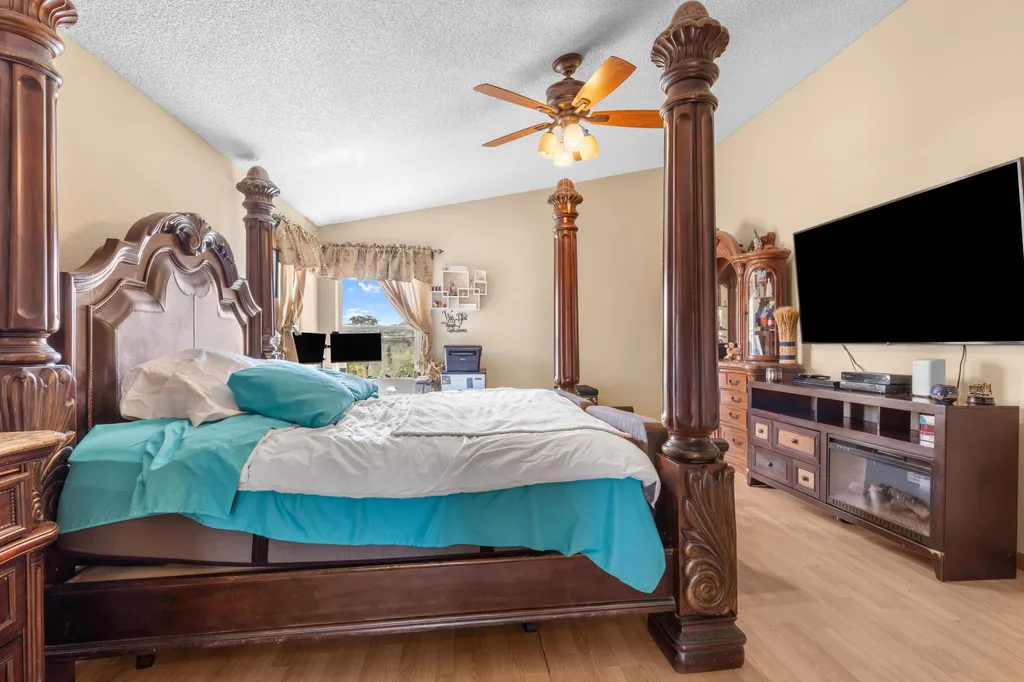 1021 NW 185th Avenue Pembroke Pines FL 33029