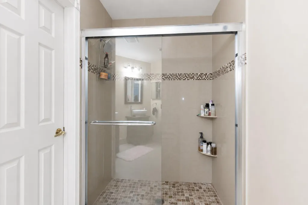 1021 NW 185th Avenue Pembroke Pines FL 33029
