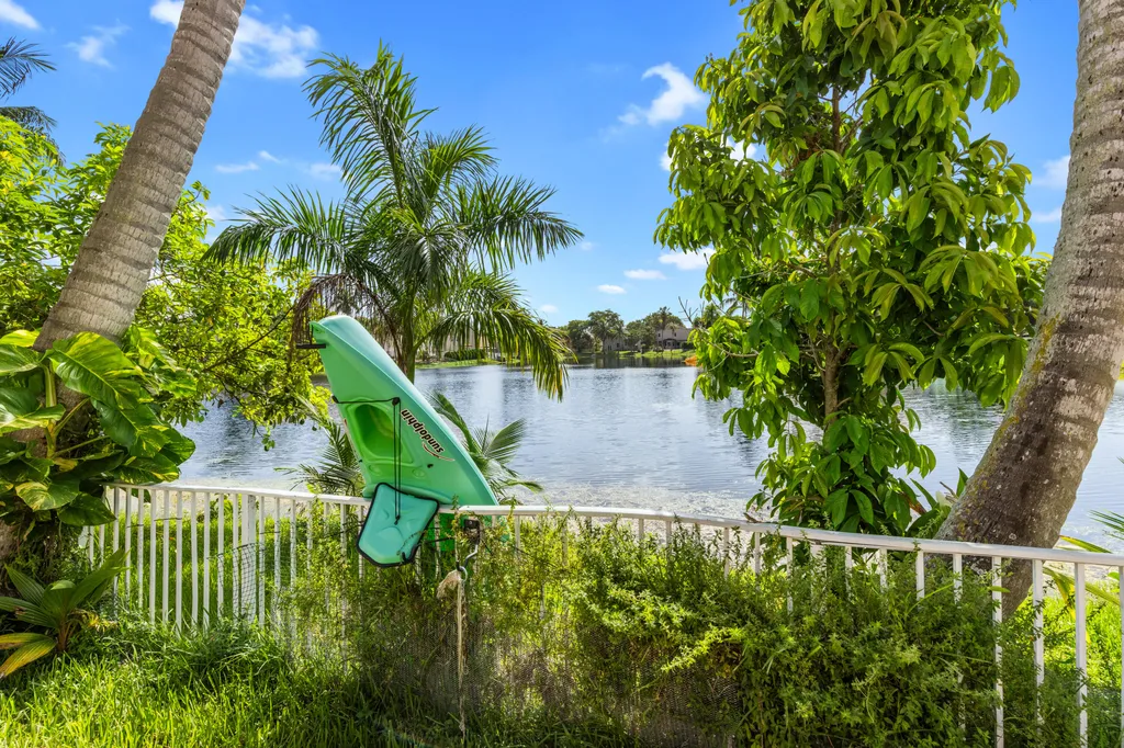 1021 NW 185th Avenue Pembroke Pines FL 33029