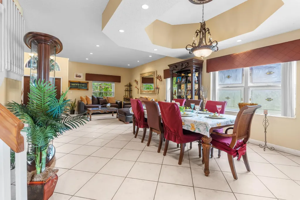 1021 NW 185th Avenue Pembroke Pines FL 33029