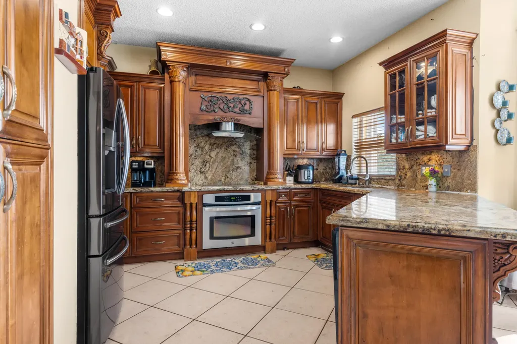 1021 NW 185th Avenue Pembroke Pines FL 33029