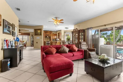 1021 NW 185th Avenue Pembroke Pines FL 33029