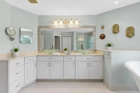 1021 NW 185th Avenue Pembroke Pines FL 33029