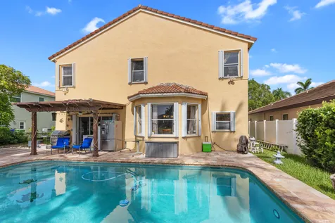 1021 NW 185th Avenue Pembroke Pines FL 33029