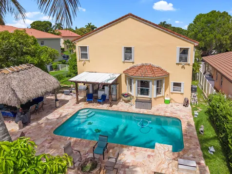 1021 NW 185th Avenue Pembroke Pines FL 33029