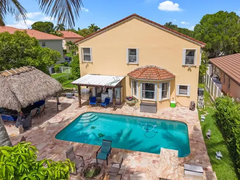 1021 NW 185th Avenue Pembroke Pines FL 33029