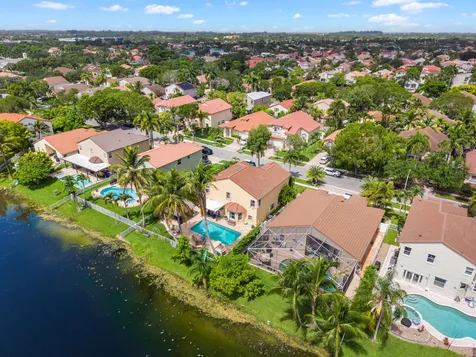 1021 NW 185th Avenue Pembroke Pines FL 33029
