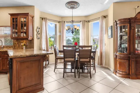 1021 NW 185th Avenue Pembroke Pines FL 33029