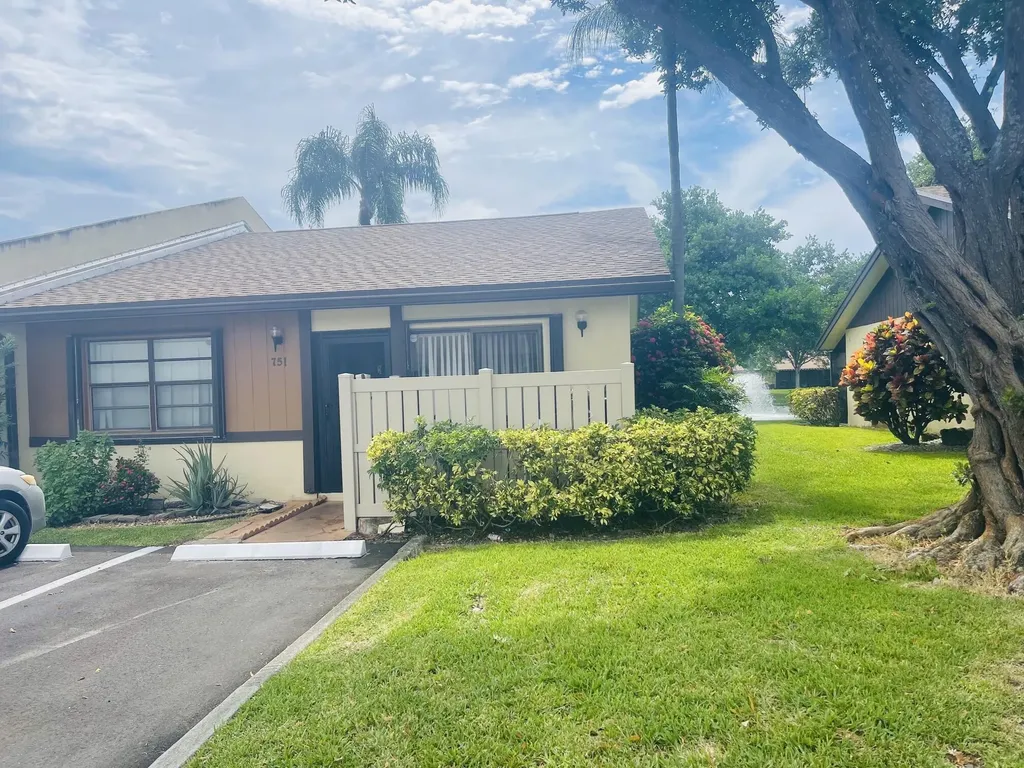 751 Banks Road Margate FL 33063